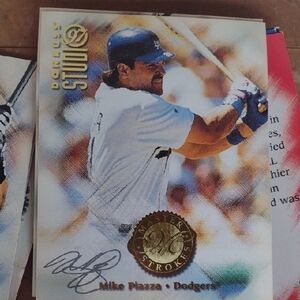 Donruss Studio Oversized Mike Piazza Baseball Card Master Strokes
